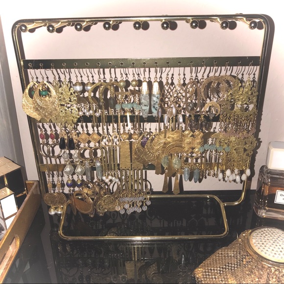 Meet your Posher, Kendahl - Picture 3 of 6